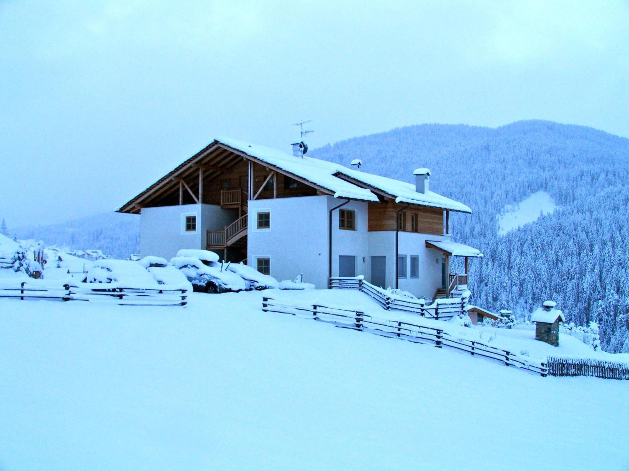 Apartments Serghela San Cassiano  Eksteriør billede
